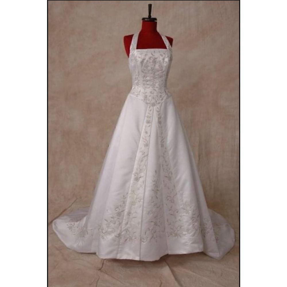Wedding gown brand new custom made halter top w/beading and embroidery sz 10